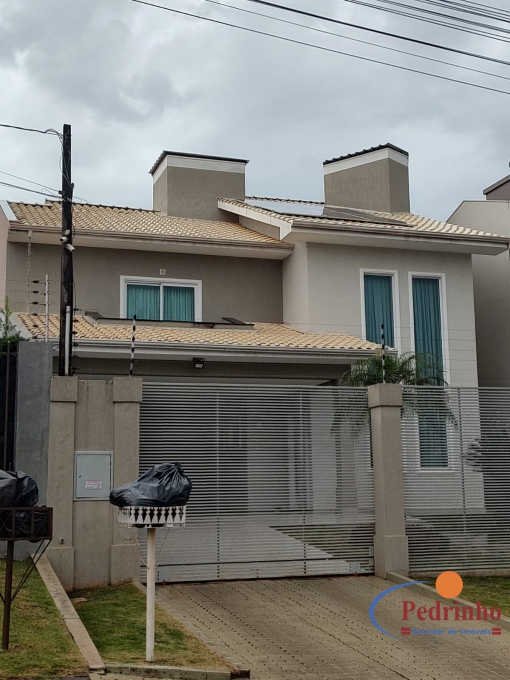 CASA NO JARDIM IGUAÇU. José Pedro da Silva 