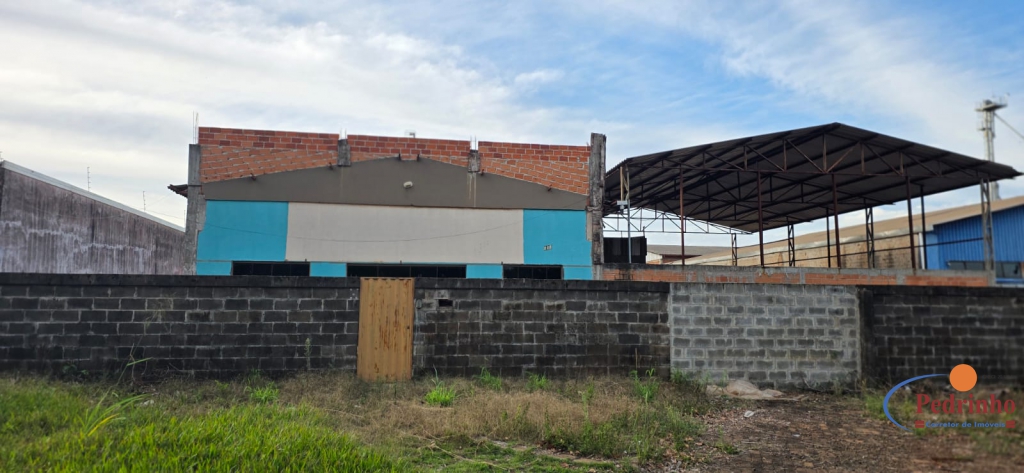 Terreno localizado na Área Industrial. José Pedro da Silva 